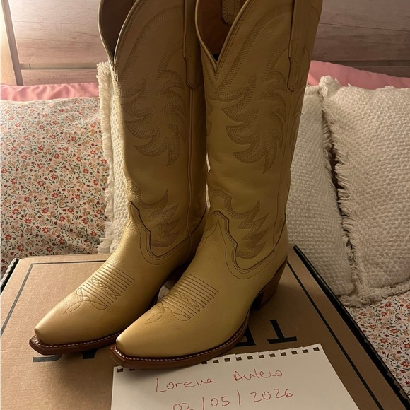 Tecovas Light Tan Heeled Boots - Picture 2 of 7